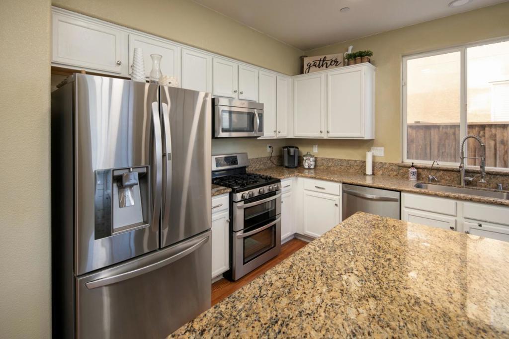 234 Apple Avenue Property Photo 8