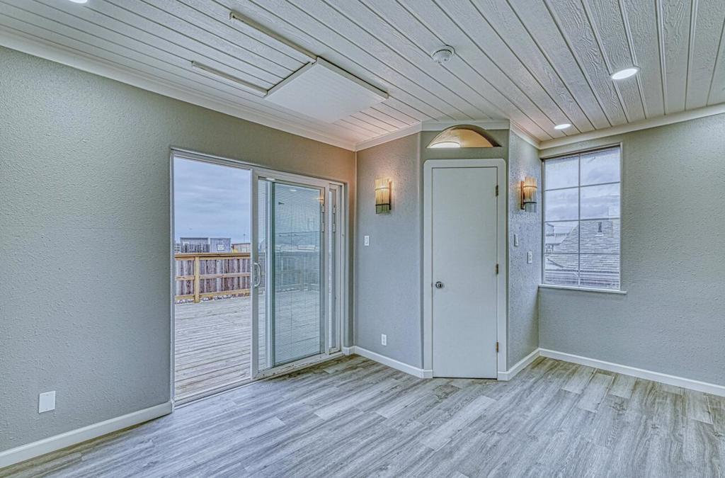 7550 Sandholdt Road Property Photo 45
