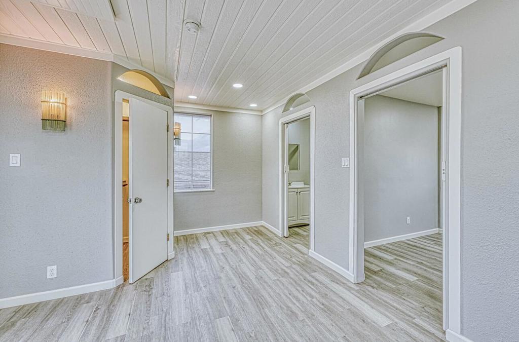 7550 Sandholdt Road Property Photo 50