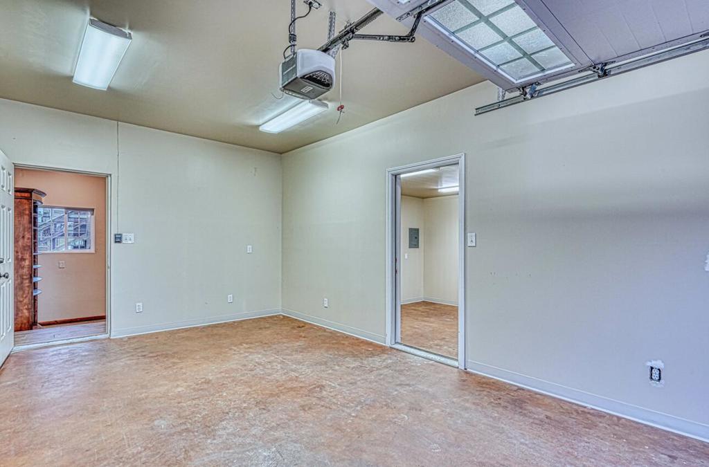 7550 Sandholdt Road Property Photo 71