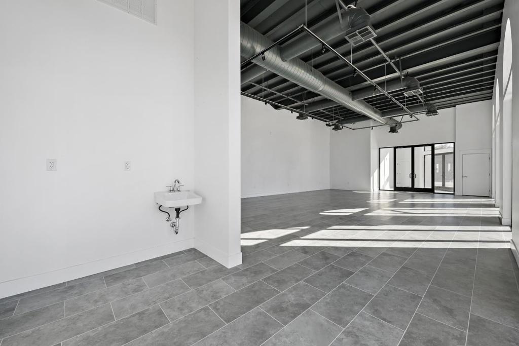 2220 Winchester Boulevard Property Photo 6