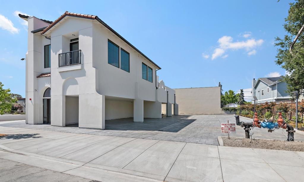 2220 Winchester Boulevard Property Photo 27