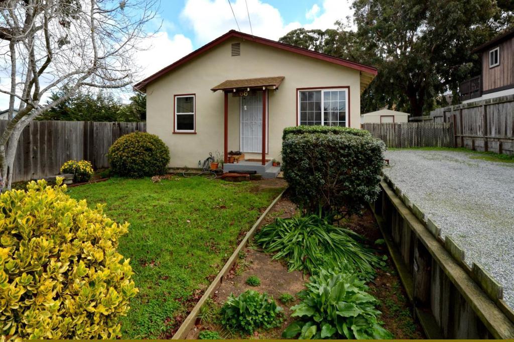 1168 Waring 2 Property Photo 3