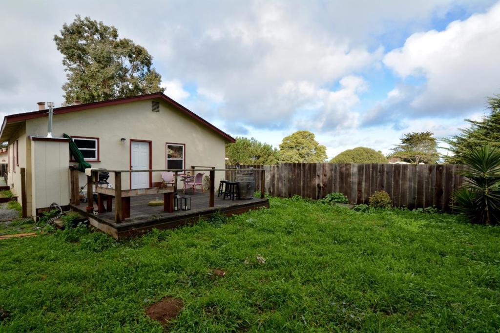 1168 Waring 2 Property Photo 5