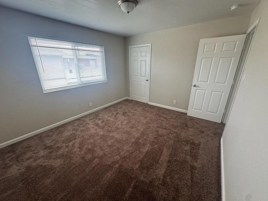 405 Sycamore Avenue Property Photo 40