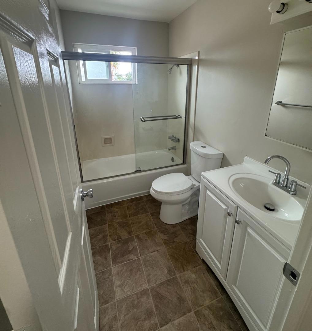 405 Sycamore Avenue Property Photo 49