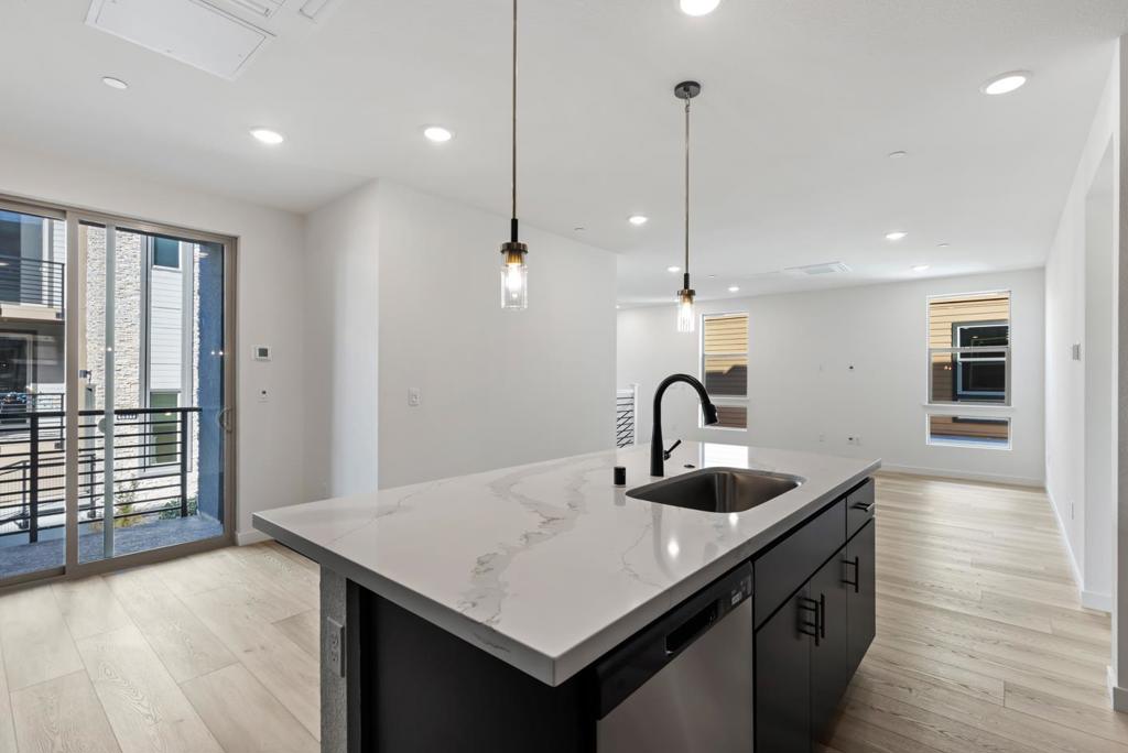 6677 Optimum Loop Property Photo 12