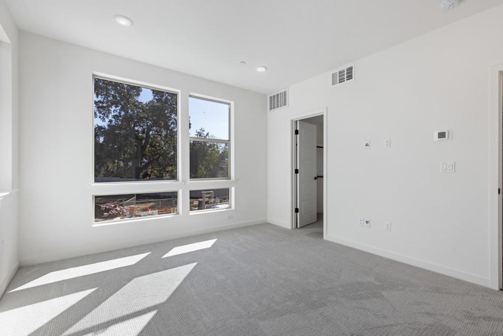 6677 Optimum Loop Property Photo 15