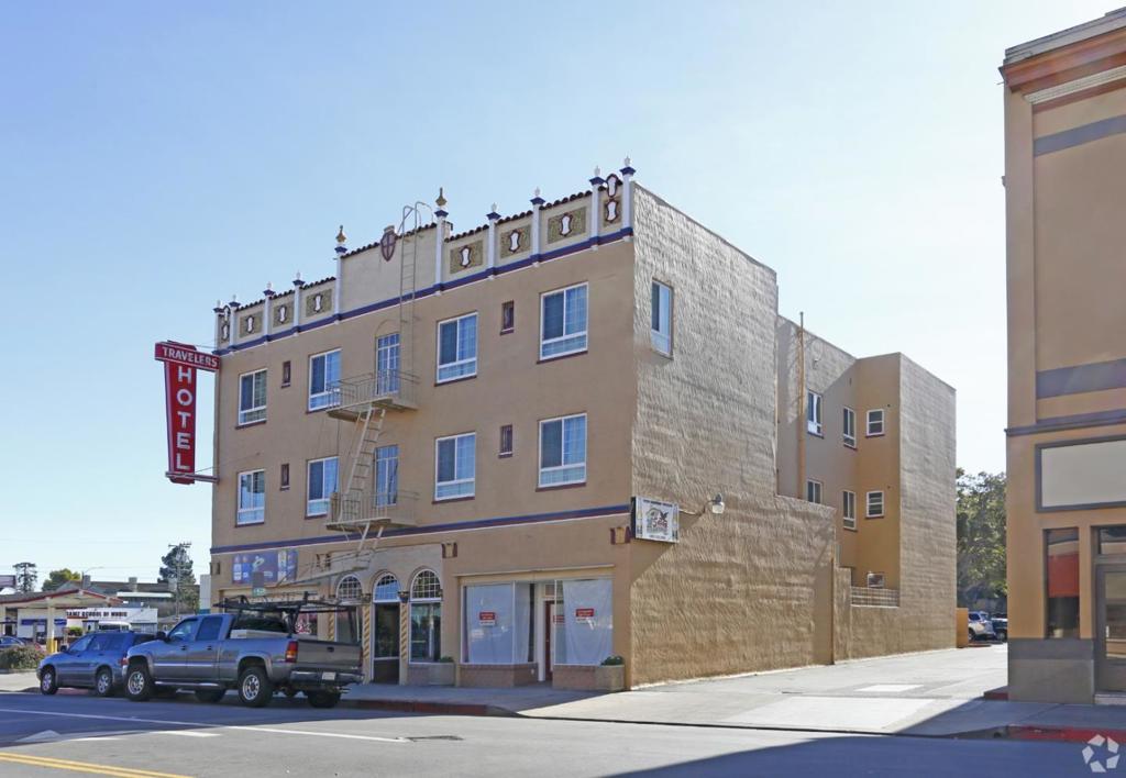 16 E Gabilan Street Property Photo 3