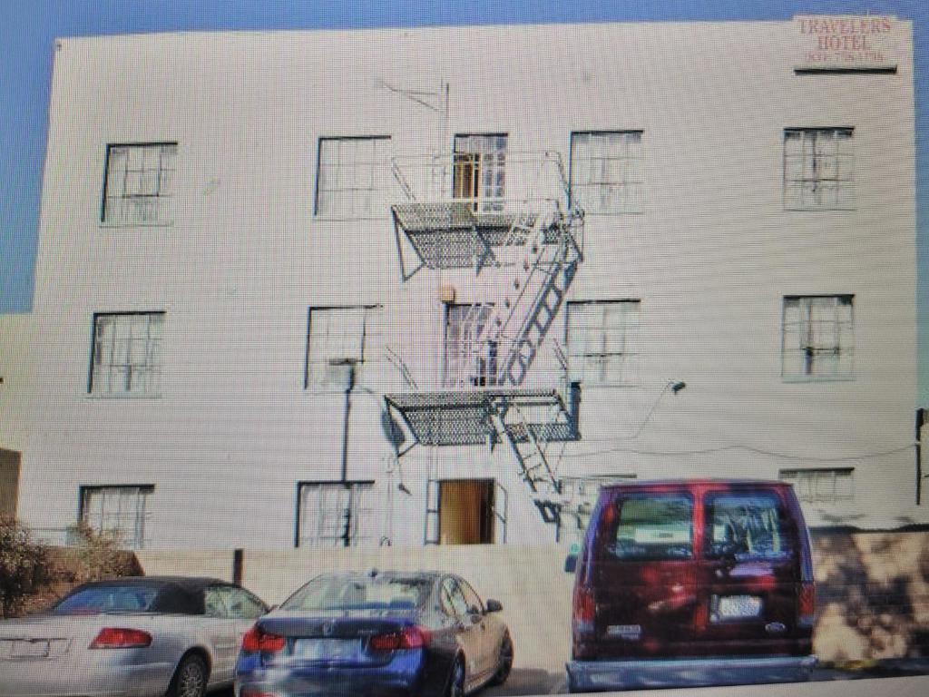 16 E Gabilan Street Property Photo 6