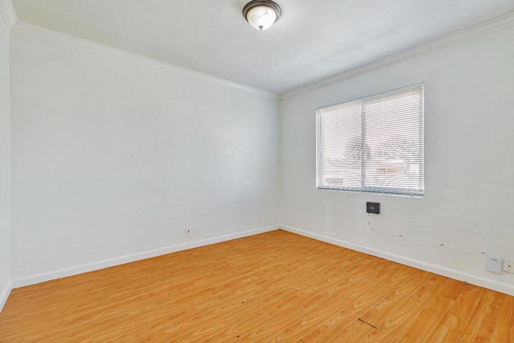 1037 N 7th Street Property Photo 19