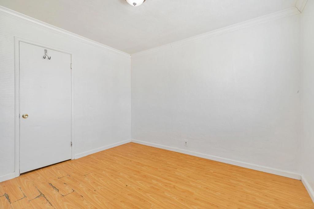 1037 N 7th Street Property Photo 20