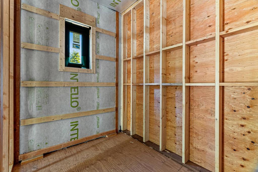 701 Pinecrest Drive Property Photo 13