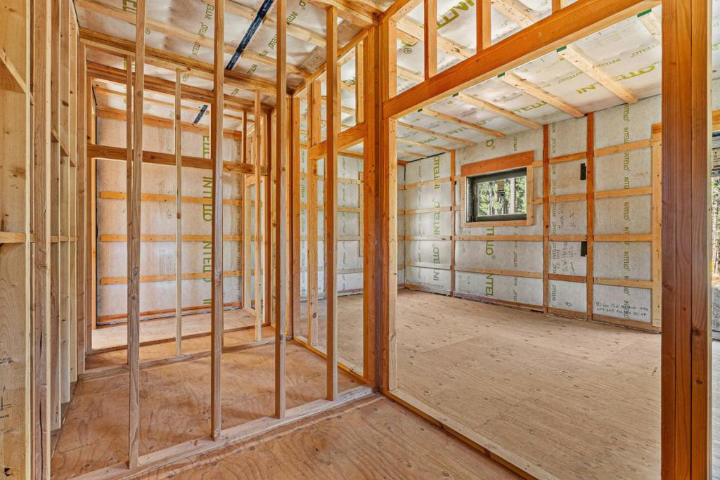 701 Pinecrest Drive Property Photo 14