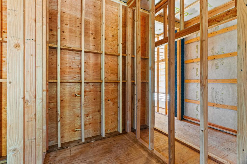 701 Pinecrest Drive Property Photo 15