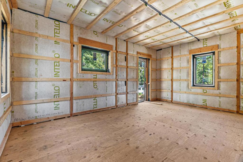 701 Pinecrest Drive Property Photo 20
