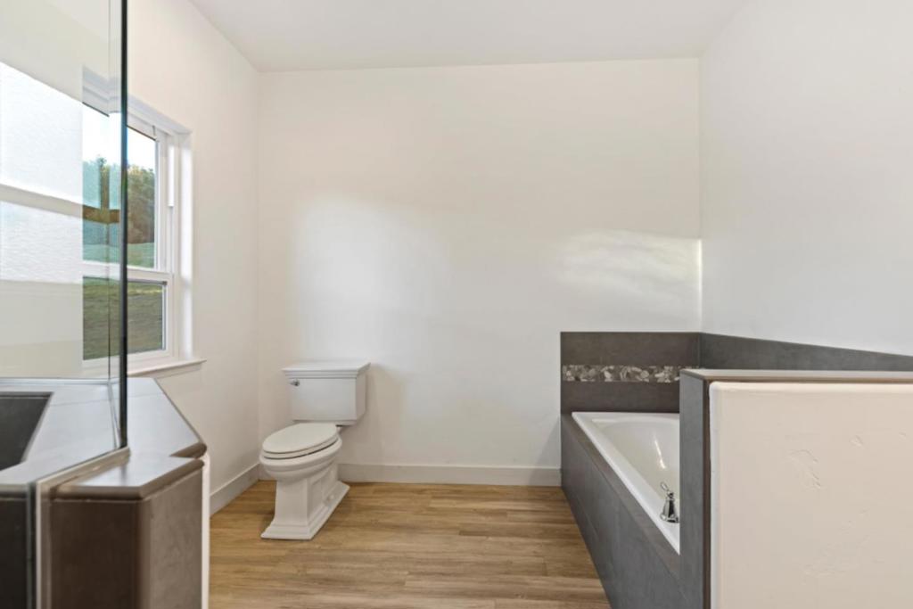 10730 Foothill Road Property Photo 18