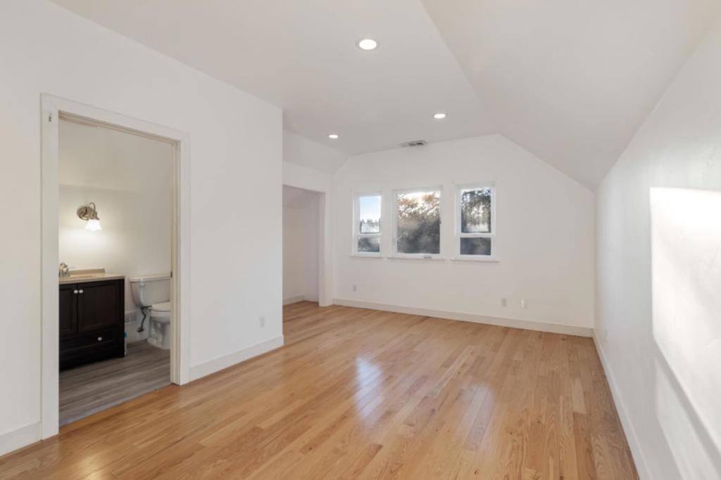 10730 Foothill Road Property Photo 24