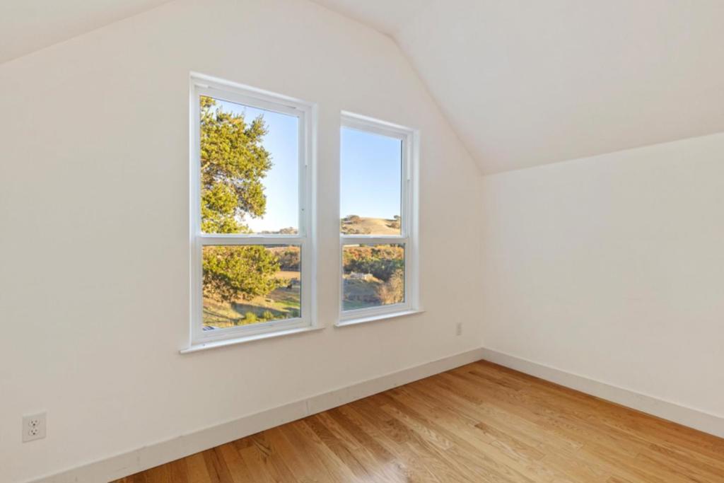 10730 Foothill Road Property Photo 29