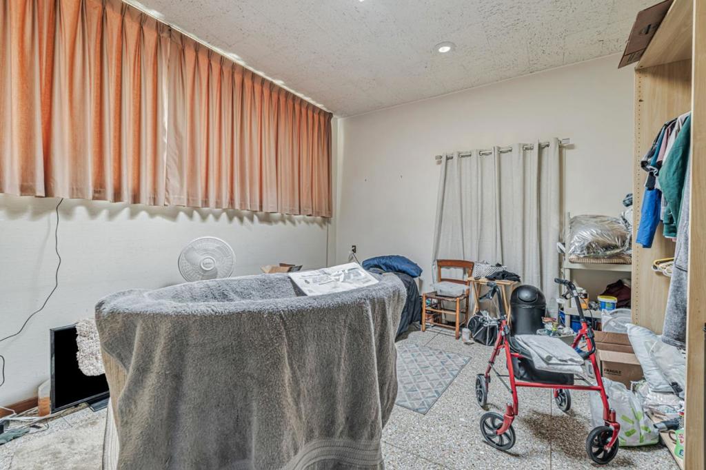 740 W Willow Street Property Photo 20