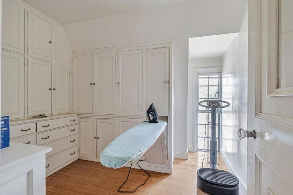 740 W Willow Street Property Photo 34