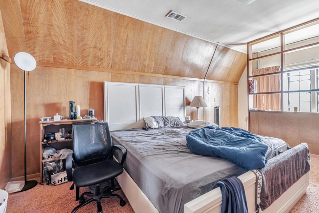 740 W Willow Street Property Photo 40