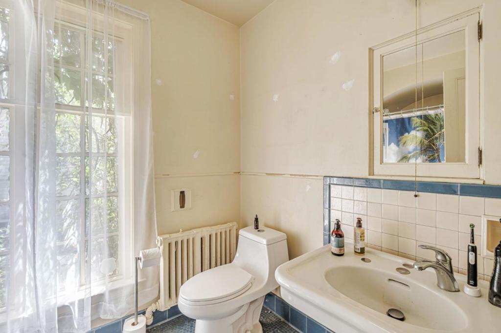 740 W Willow Street Property Photo 48