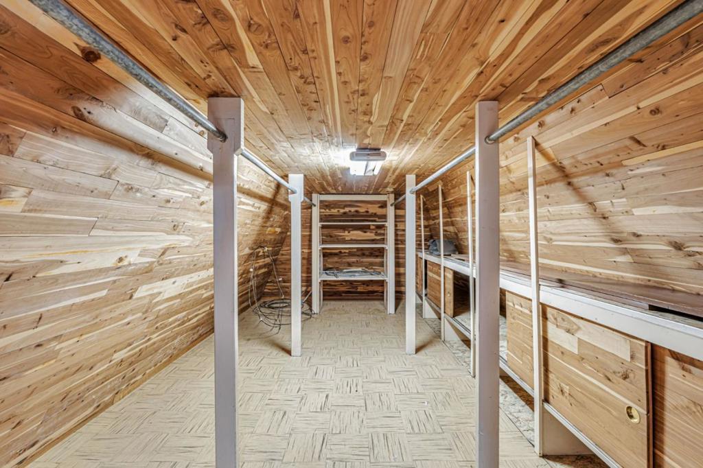 740 W Willow Street Property Photo 54