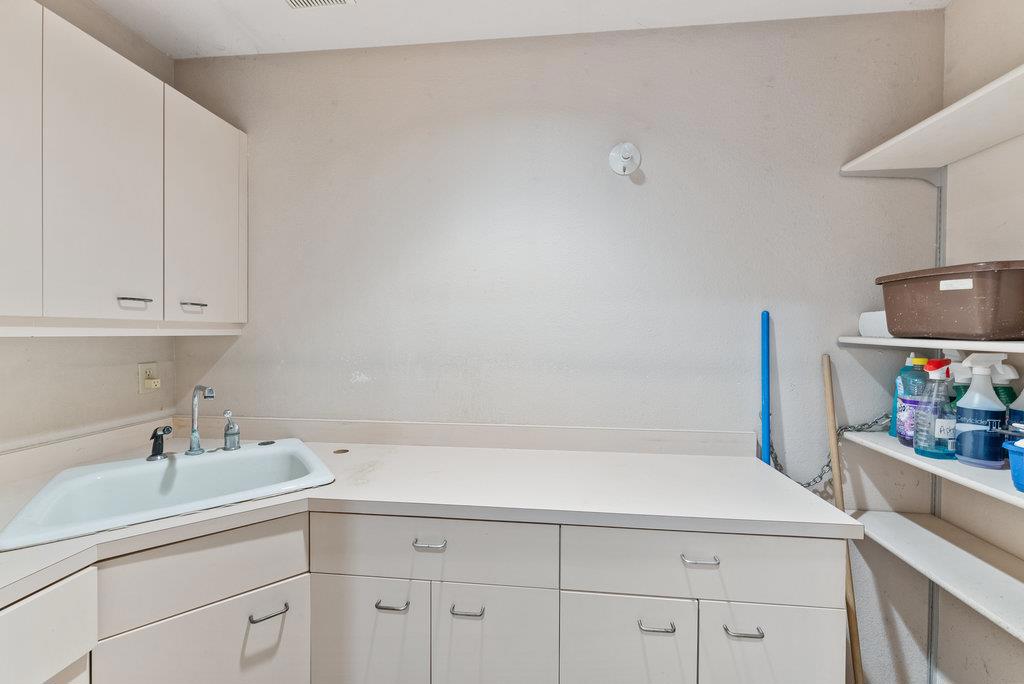64 Penny Lane C Property Photo 10