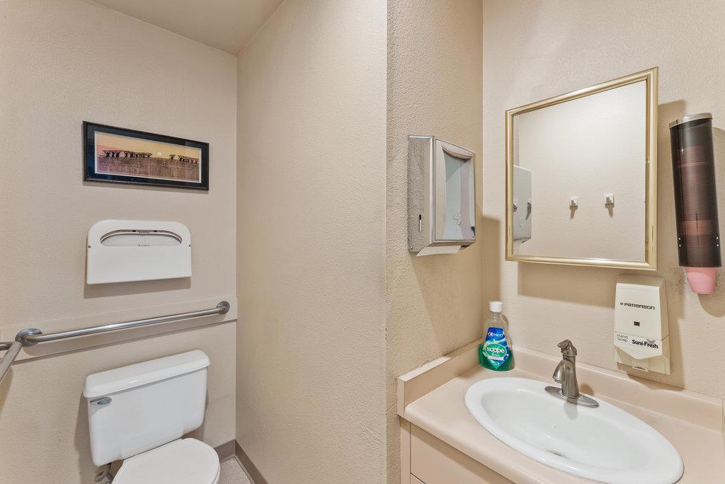 64 Penny Lane C Property Photo 13