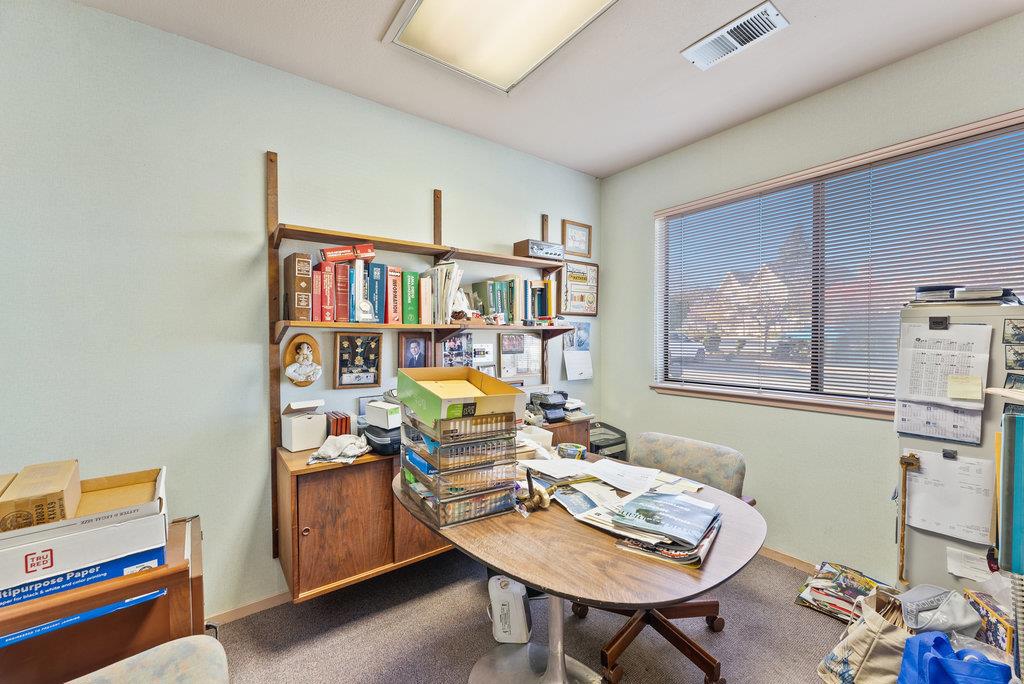 64 Penny Lane C Property Photo 19