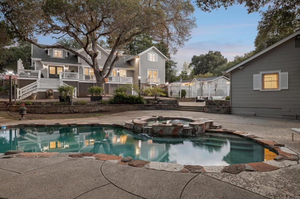 19050 Camino Barco Property Photo 1
