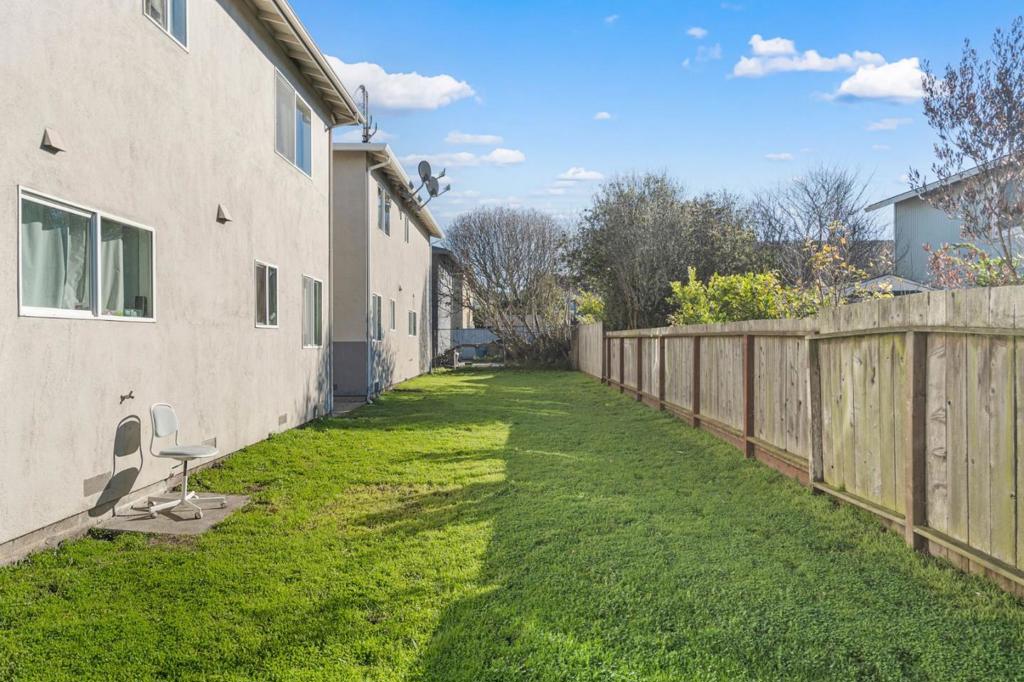 466 Willow Avenue Property Photo 15