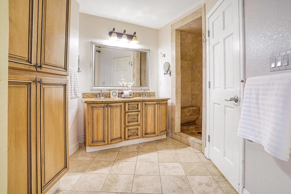 553 Golf Club Road Property Photo 32