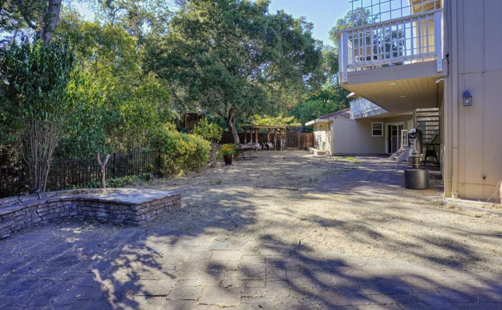 553 Golf Club Road Property Photo 34
