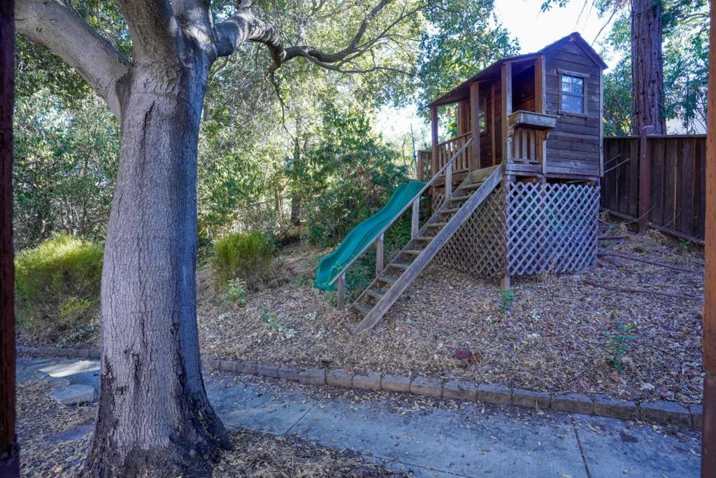 553 Golf Club Road Property Photo 37