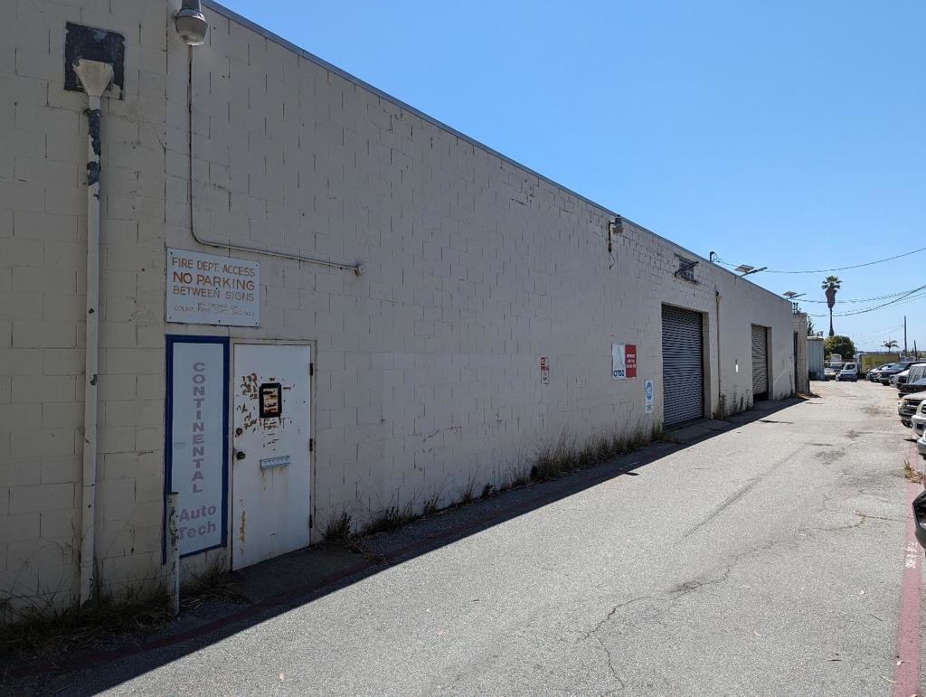 17251733 Mission Road Property Photo 4