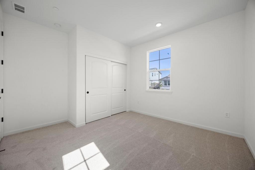 1911 Hydrangea Dr Property Photo 18