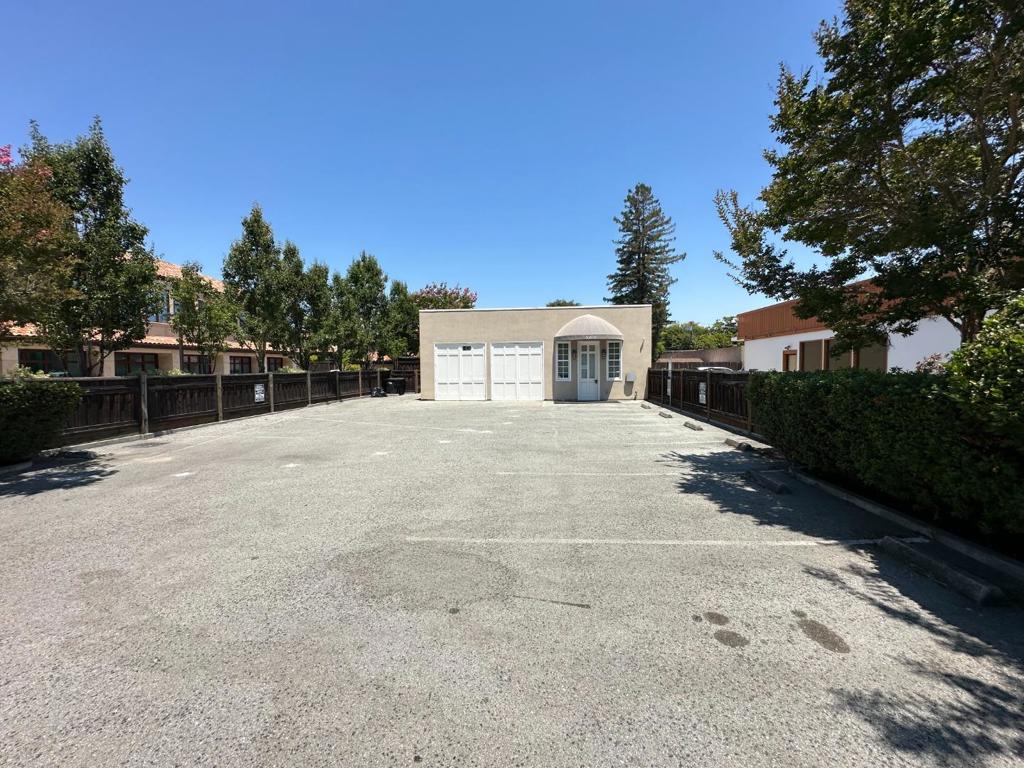 1450 El Camino Real Property Photo 1