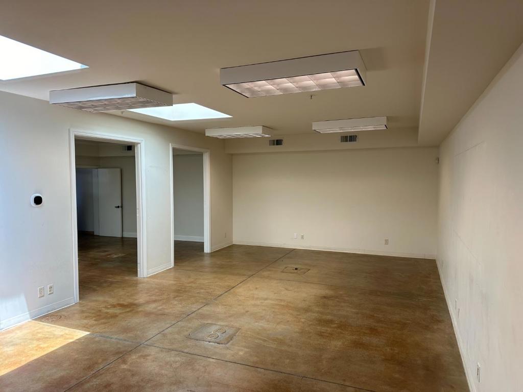 1450 El Camino Real Property Photo 6