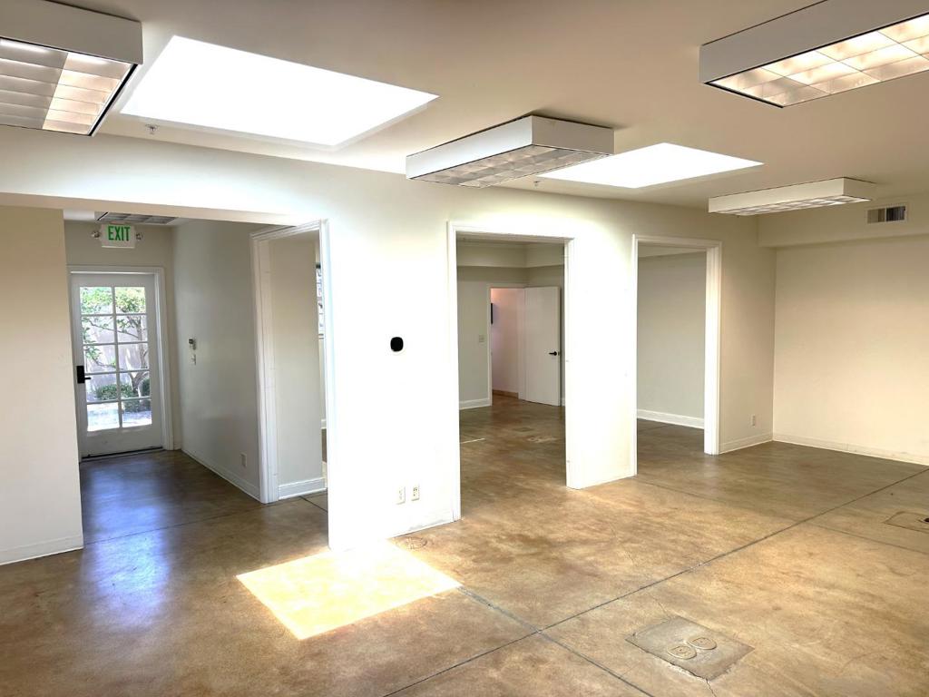 1450 El Camino Real Property Photo 8
