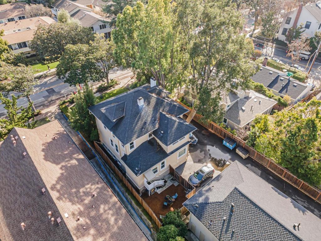 827 University Avenue Property Photo 34