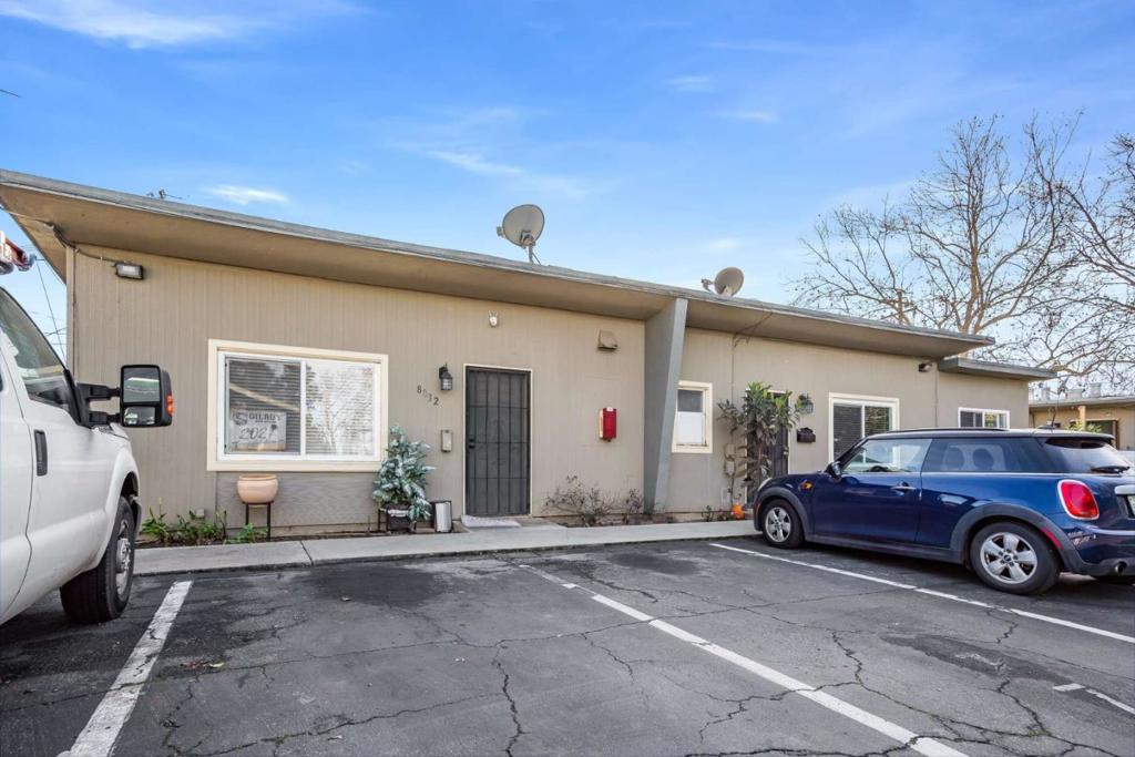 420 Broadway Property Photo 8
