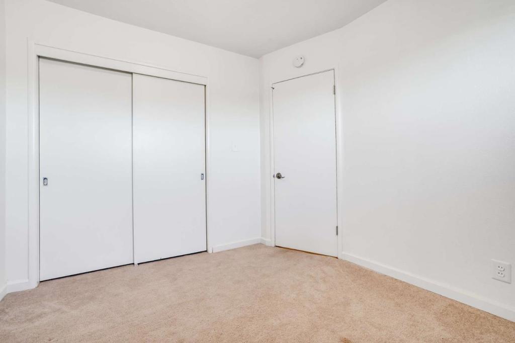 420 Broadway Property Photo 12