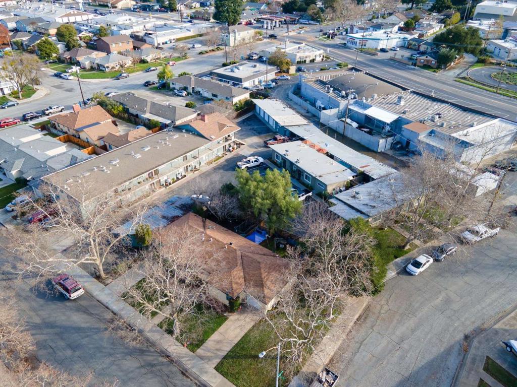 420 Broadway Property Photo 16