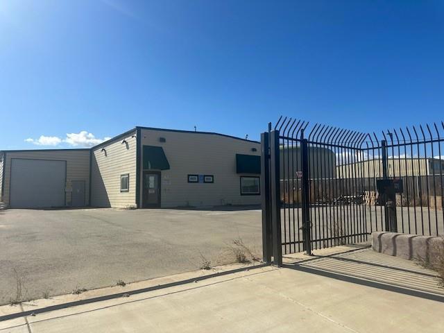 991 Industrial Way Property Photo 4