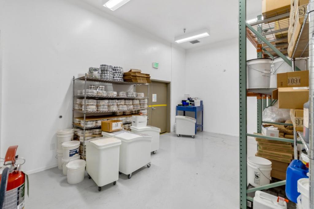 991 Industrial Way Property Photo 20