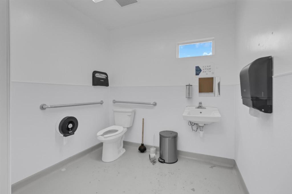 991 Industrial Way Property Photo 27