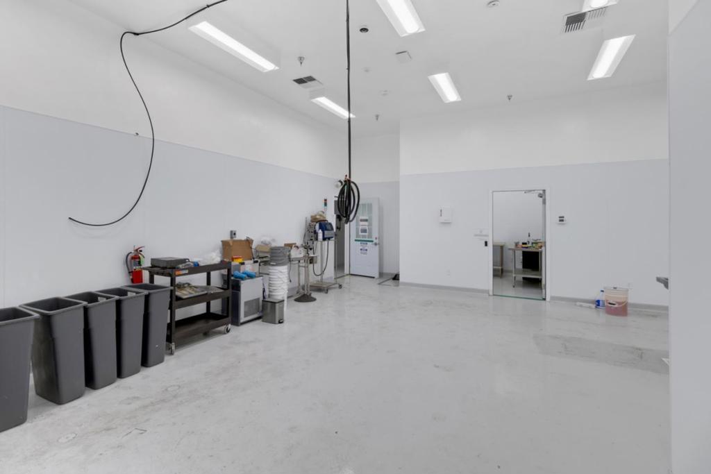 991 Industrial Way Property Photo 32
