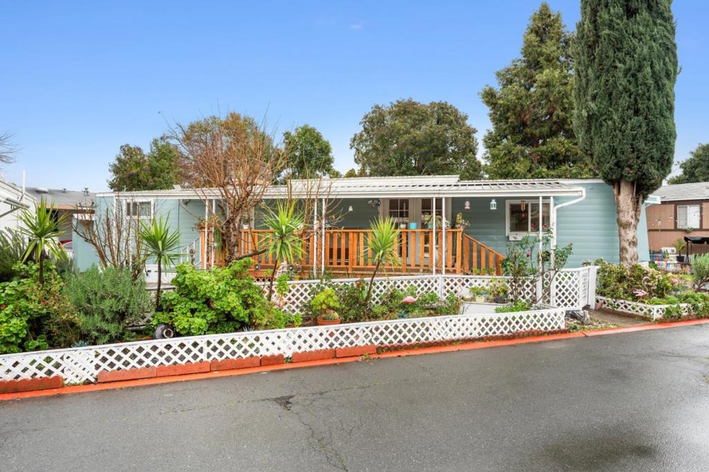 24 The Trees Drive Property Photo 1